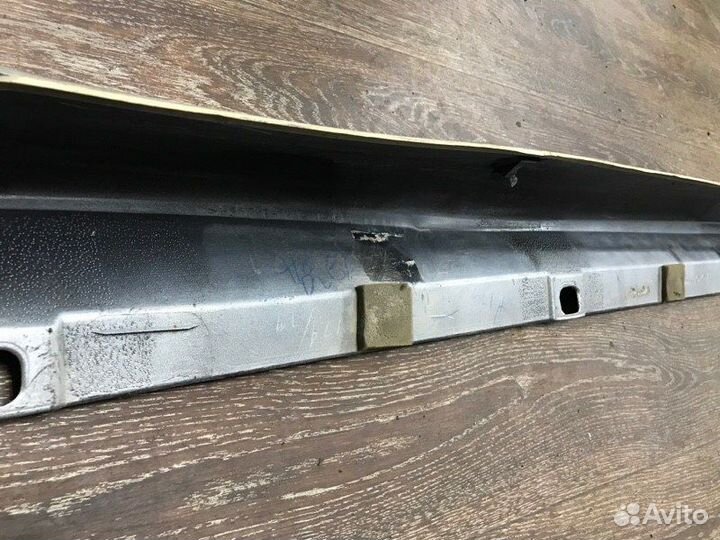 Порог левый Toyota Ipsum ACM21W 2azfe 2001-2009