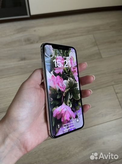 iPhone X, 64 ГБ