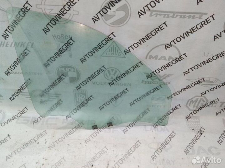 Стекло двери переднее правое Лада Ларгус 1