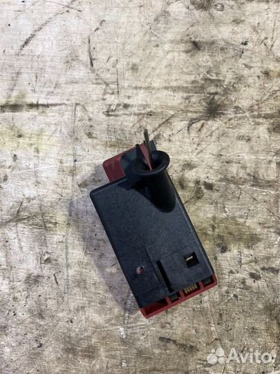 Ручка открывания капота Mercedes-Benz Clk-Class