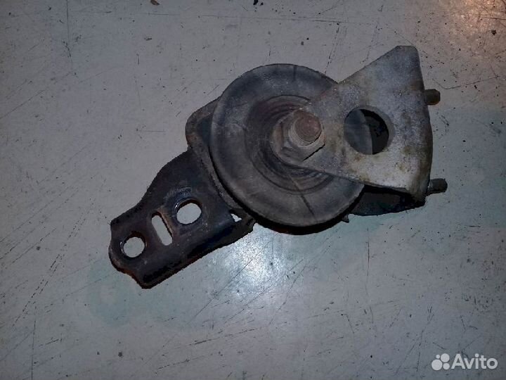 Опора двигателя (подушка двс) Toyota задняя 12371