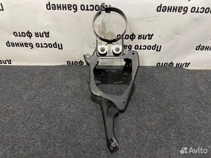 Крепление бачка гур Bmw 320I E90 N46B20BF 2007