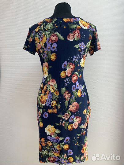Женское платье 46 размер