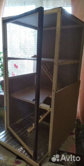 Клетка, вольер