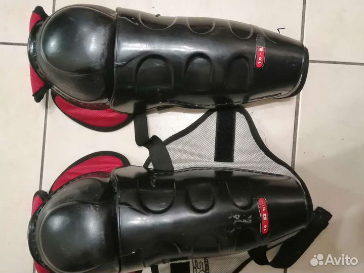 Наколенники хоккейные детские easton