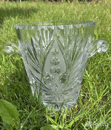 Хрустальная ваза