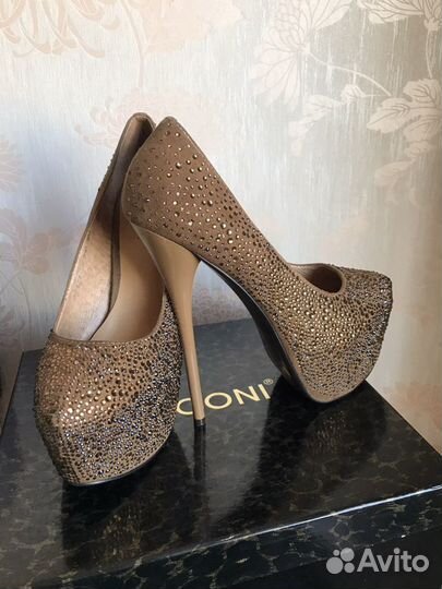 Новые Туфли фирмы basconi