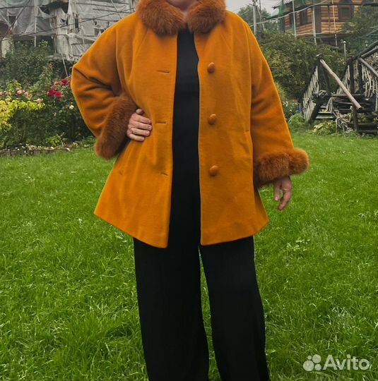 Шерстяное пальто