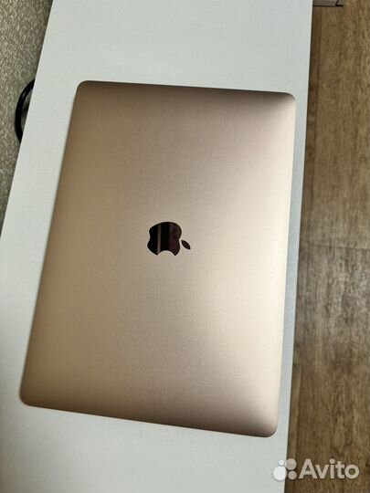 Macbook air 13 m1 8gb 256gb rose gold