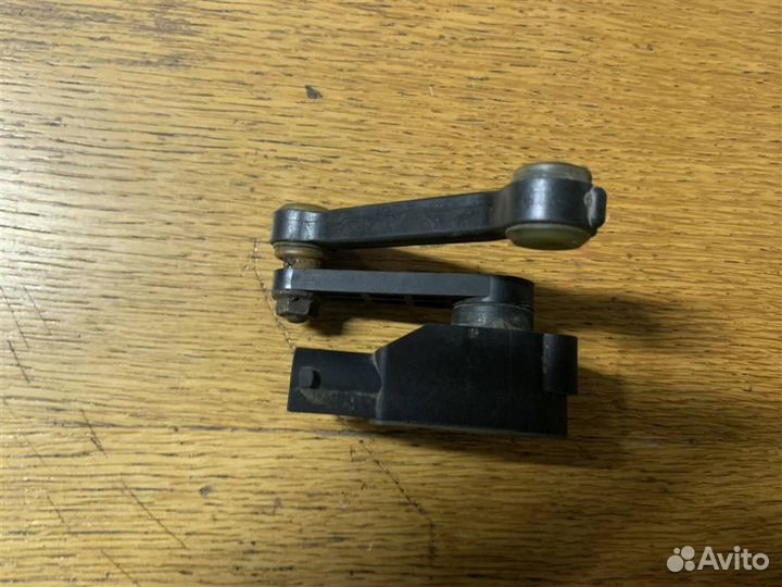 Датчик регулировки дорож. просвета VW Touareg