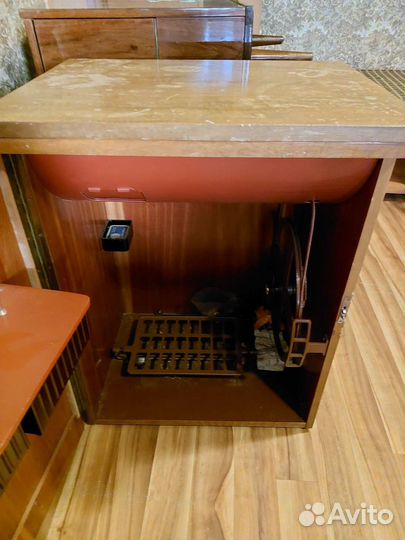 Швейная машина LADA 238