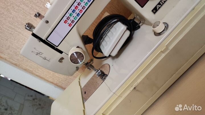 Швейная машинка айко