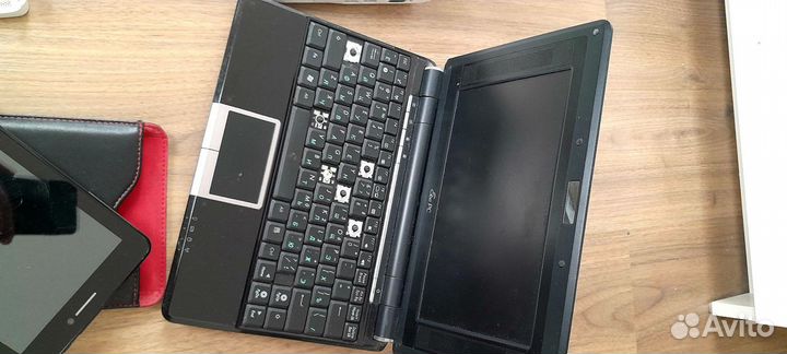 Детали ноутбука на запчасти комплектующие телефон