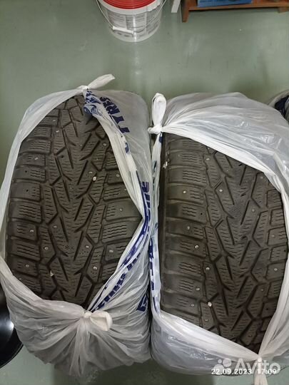 Nokian Tyres Hakkapeliitta 7 SUV 235/50 R18 107