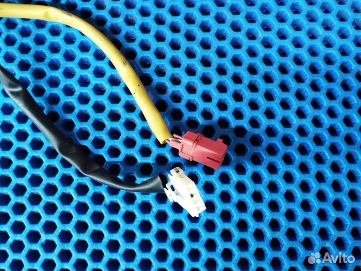 Подрулевой переключатель Mitsubishi carisma 1рест