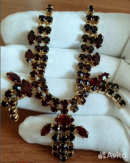 Винтажный набор брошь, колье, браслет и серьги