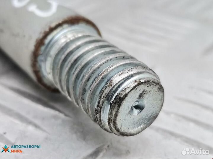 Крюк буксировочный Opel Corsa C 2003