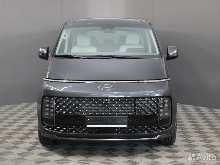 Hyundai Staria 3.5 AT, 2023