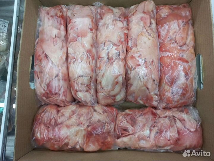 Корм (рыба, курица, говядина, свинина)