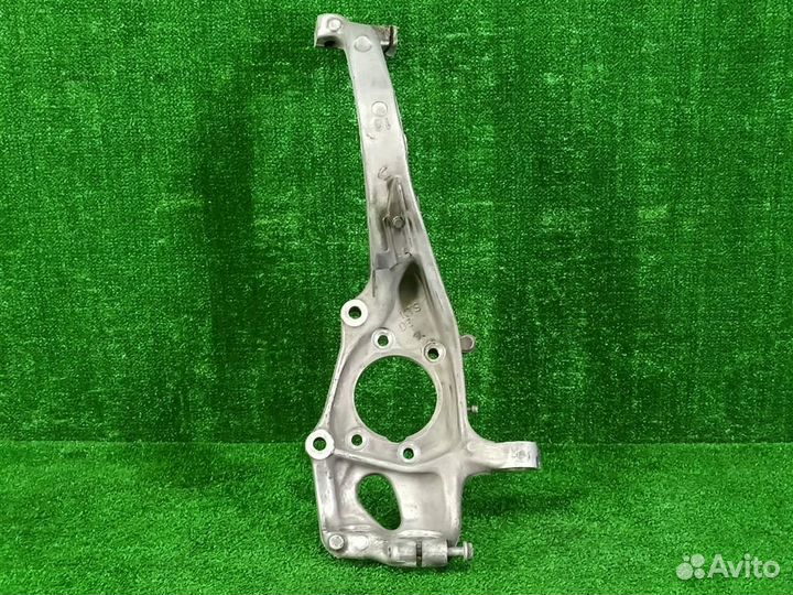 Кулак поворотный передний левый Audi A6 (C7, 4G)