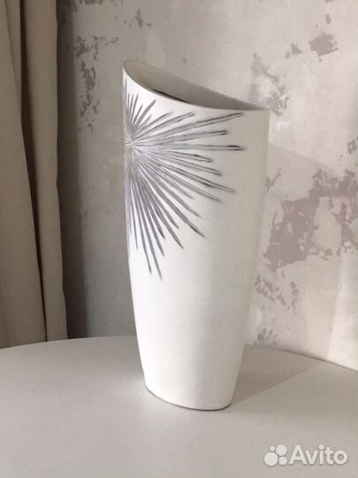 Ваза декоративная