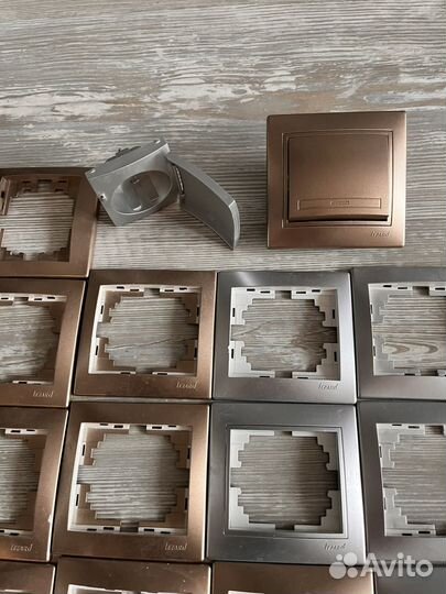 Lezard розетки, выключатель, рамки