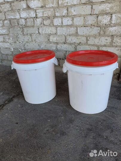 Ведро пластиковое с крышкой 30 литров