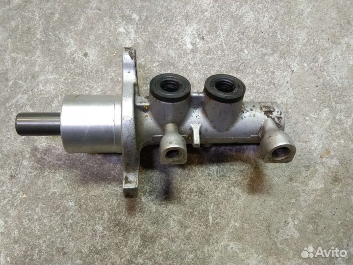 Главный тормозной цилиндр ваз,лада