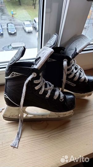 Коньки Bauer y13R, налокотники и джерси