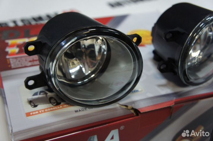 Комплект противотуманных фар Toyota Corolla 11-13
