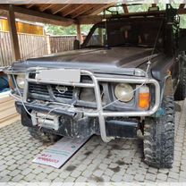 Nissan Patrol 2.8 MT, 1991, битый, 460 000 км, с пробегом, цена 500 000 руб.