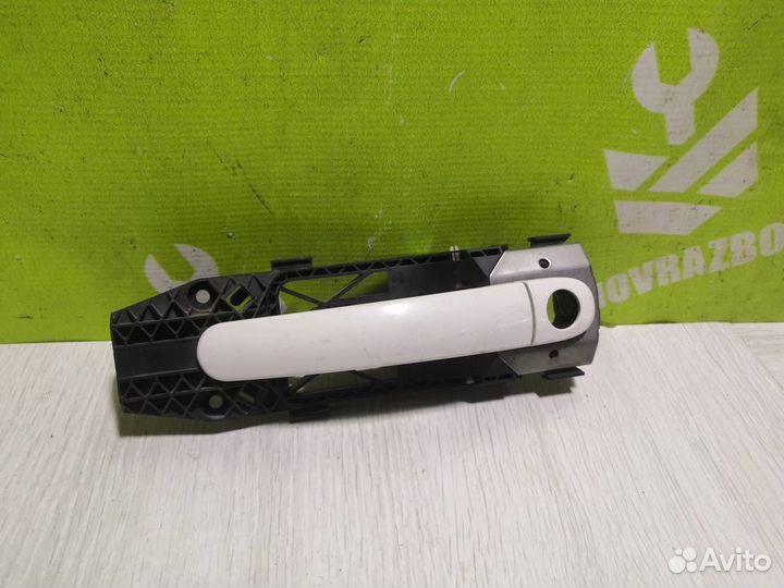 Ручка двери передней наружная левая Шкода Йети