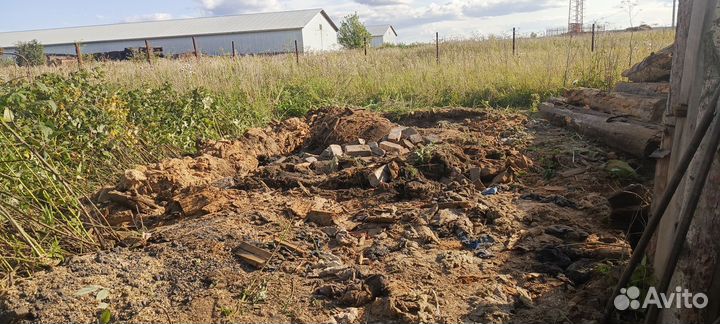 Разберём старые постройки Дом, сарай, баню