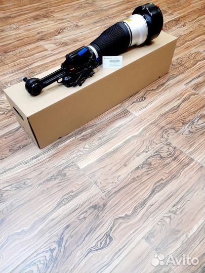 Пневмостойка Mercedes-Benz S-class W221 4matic new