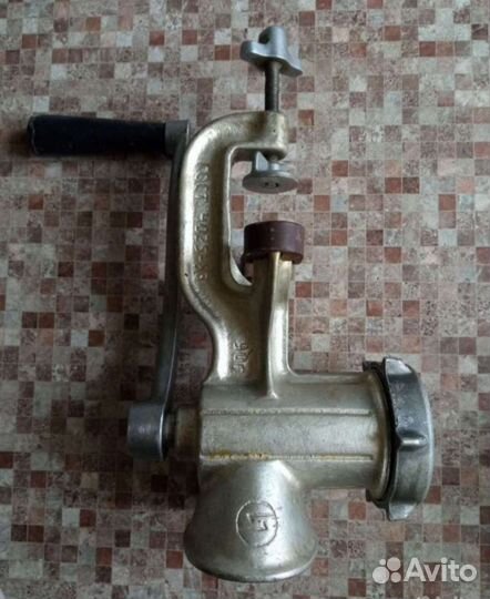 Мясорубка орешница