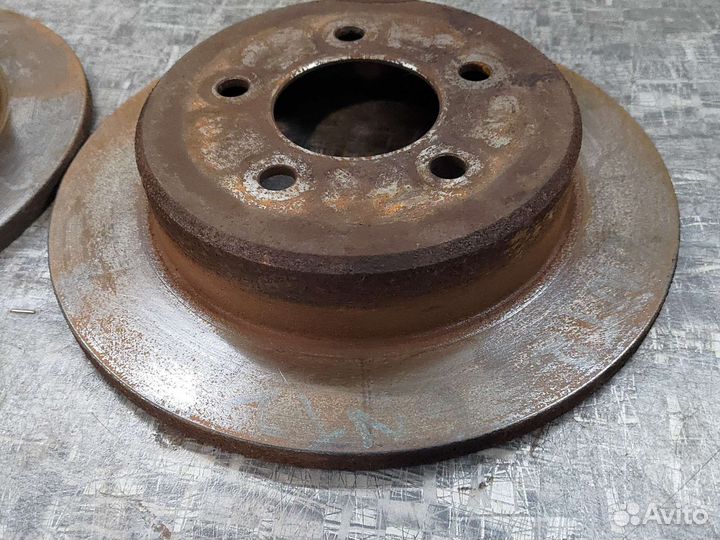 Диски тормозные задние Додж караван Вояджер 01-07г