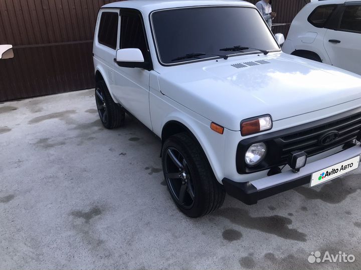 LADA 4x4 (Нива) 1.7 МТ, 2011, 150 000 км