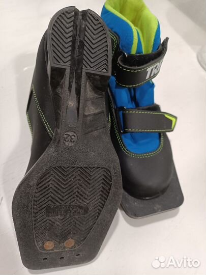 Лыжные ботинки 32