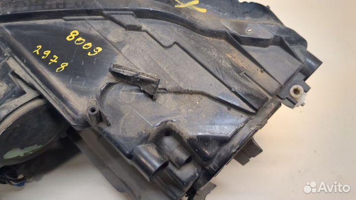 Фара (передняя) Volkswagen Jetta 6, 2011