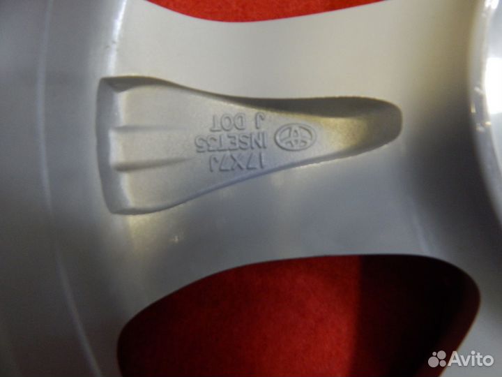 7062 Оригинал Toyota RAV4 R17 J7 5*114.3 ET35 Б/п