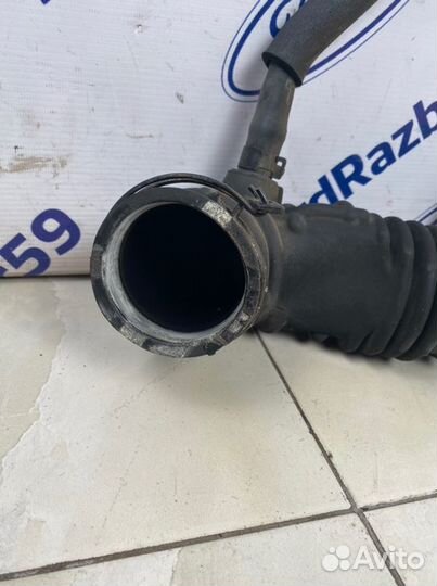 Патрубок воздушного фильтра (гофра) Kia Ceed ED