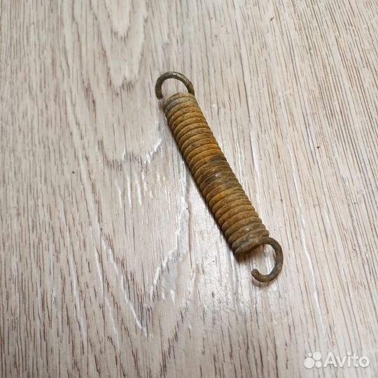 Пружинка центральной подножки мопед рига 11, 13