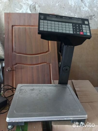 Весы настольные электронные