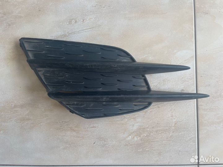 Решетка в бампер передняя левая Mercedes A Class W