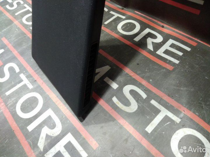 Обшивка стойки левая Volkswagen Touareg 7L AZZ