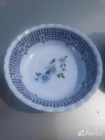 Тарелки пластиковые