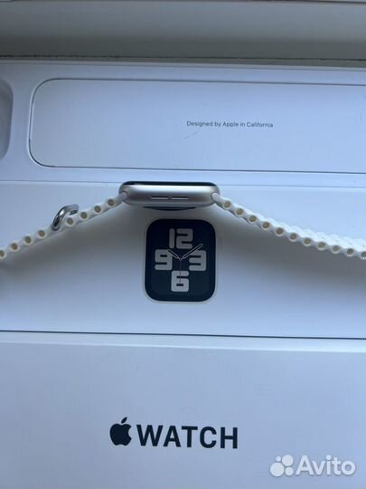 Часы apple watch se2 44mm, акб97