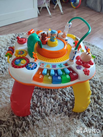 Развивающий столик жирафики