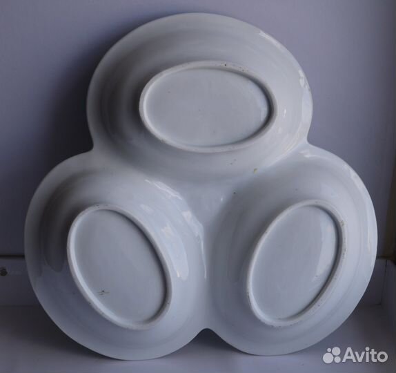 Фарфоровая ваза для фруктов