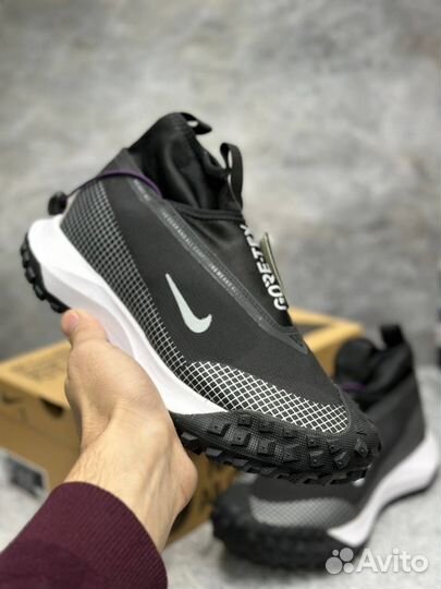 Nike ACG Mountain Fly Gore-Tex Black White